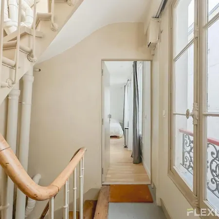 Flexliving - - Etienne Marcel Apartment